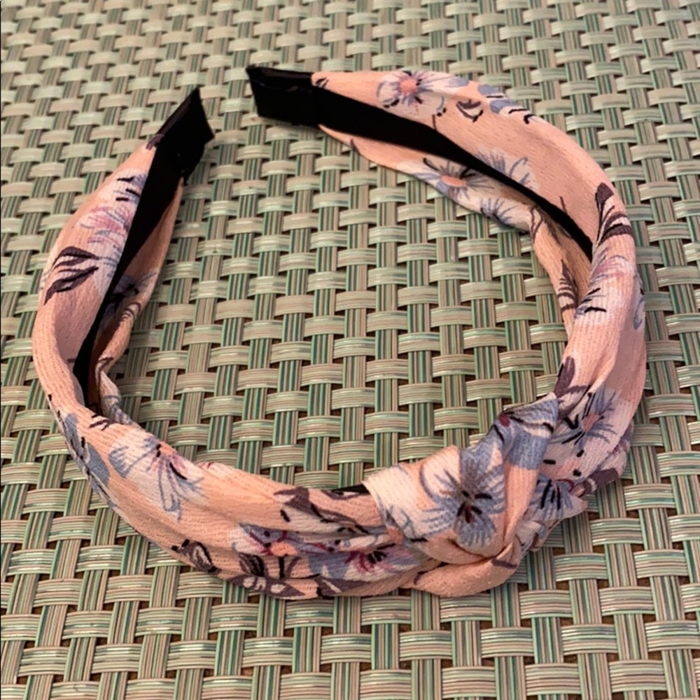 Headband with scrunchies ❤️ - Picture 9 of 10